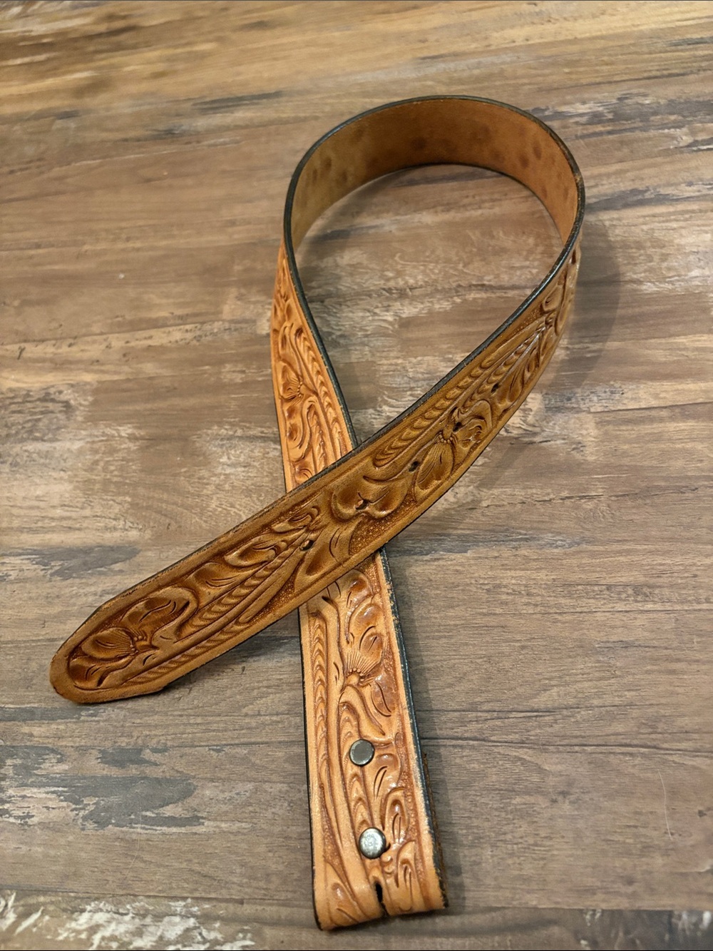 Hand-Tooled Cowhide Leather Belt. Size 30. Saddle Craft by Tex Tan.